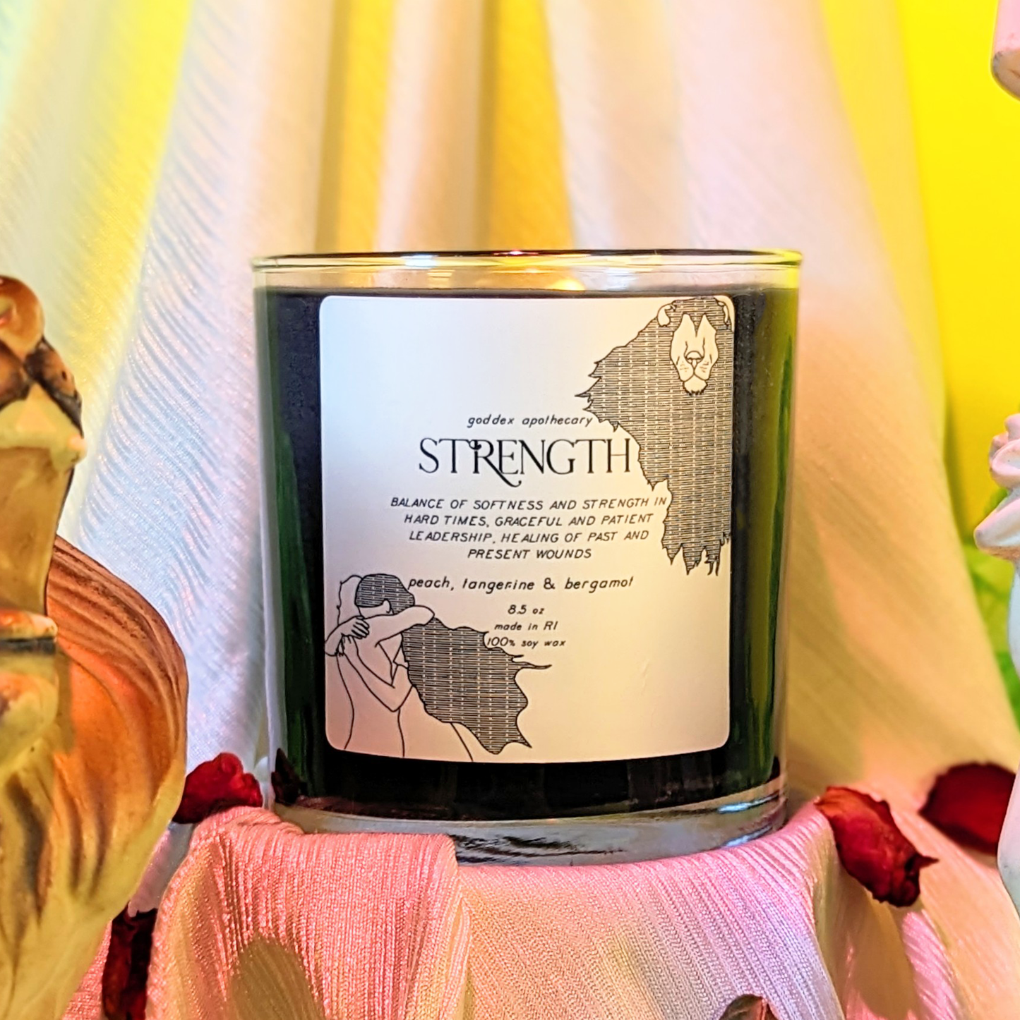 Strength | Peach & Bergamot Tarot Soy Candle